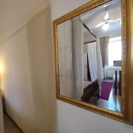 Hotell Tourist House Florens