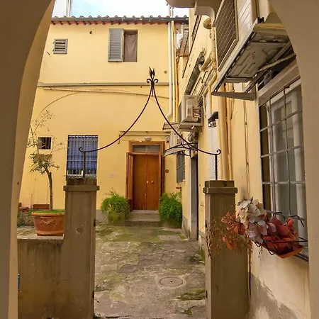 Apartment Casa Medici Riccardi - 50mt Da Piazza Duomo