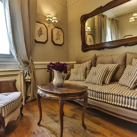 Le Fontanelle - Residenza D'epoca 4*