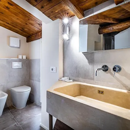 Yid Lovely Duomo Apartment *