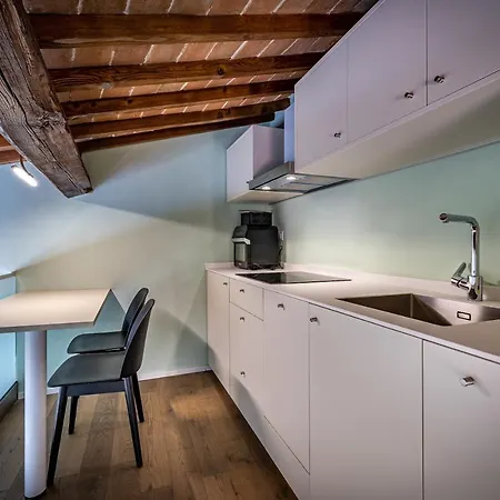 Yid Lovely Duomo Apartment