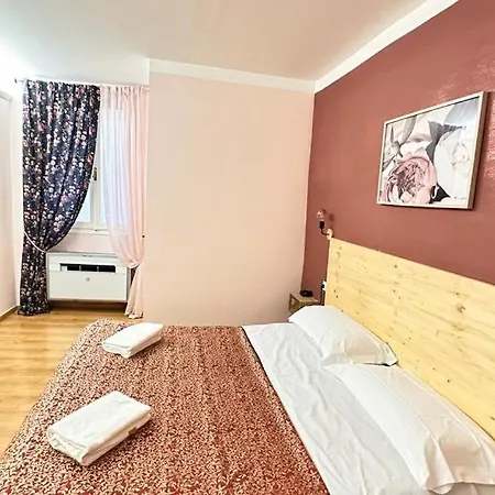 Hotel Piccolo Con Access Ztl !!! Nel Centro Storico Di !!! 2*