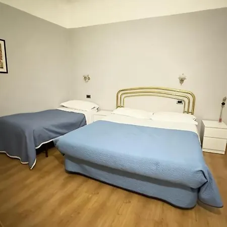Piccolo Con Access Ztl !!! Nel Centro Storico Di !!! Hotel Florencja