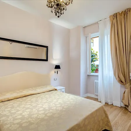 Apartment Porte Nuove Florence