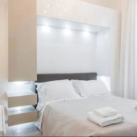 Apartment Modern In Florence