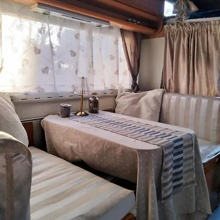 Campingplatz In The Camper