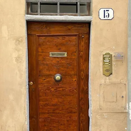Apartment Unique And Antique *