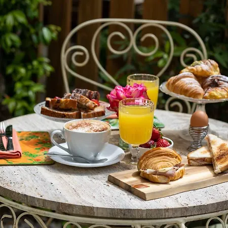 Bed & Breakfast Secret Garden Florence