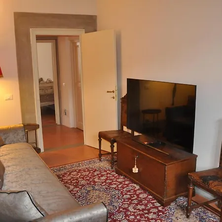 Le Sale Di Mozart Florence