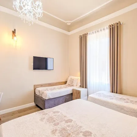 Bijou Roof Terrace 3* Флоренция