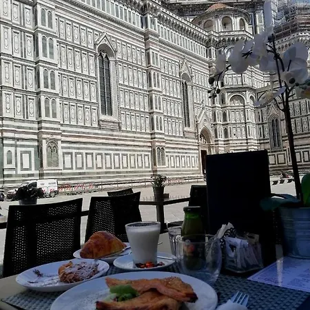 Lady Luna 3* Florence