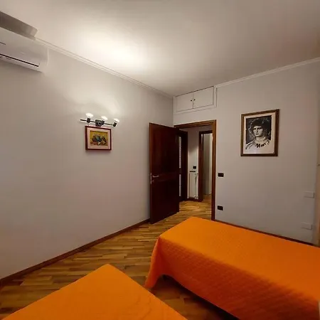 Lungarno 32 With Private Parking Apartment *