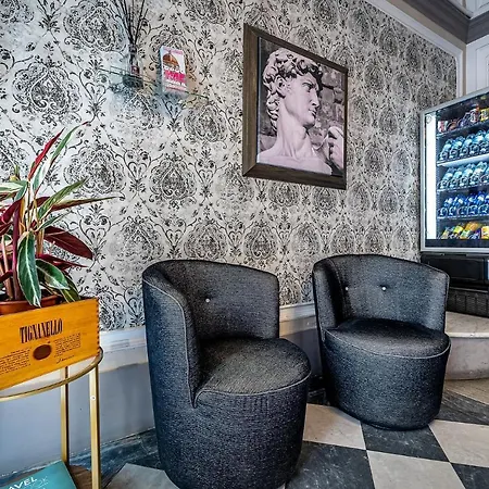 Martelli 6 & Bed and breakfast 3*