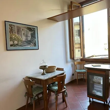 Appartamento Soffiano Flat - 15 Mins From The Old Town Centre *