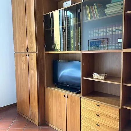 Soffiano Flat - 15 Mins From The Old Town Centre *