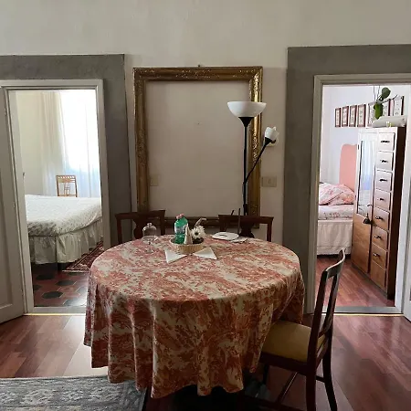 Residenza Dei Medici Palace Pina Apartment *