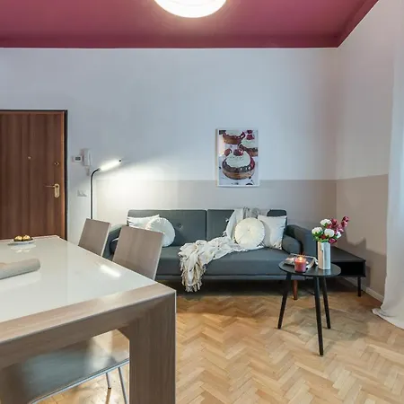 Chocolate Apartment
