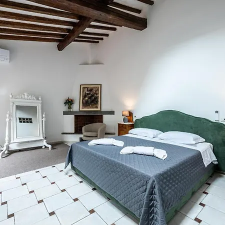 Santa Monaca Suites Florence