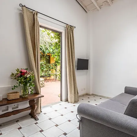 Santa Monaca Suites Maison d'hôtes *