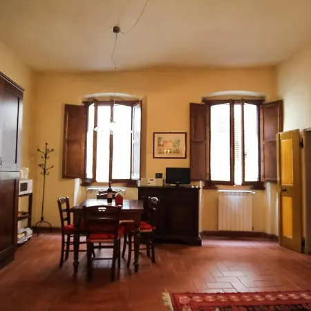 Apartamento Spazioso, Luminoso A 10 Min Ponte Vecchio E Palazzo Pitti , Ideale Per Coppie E Famiglie Florença