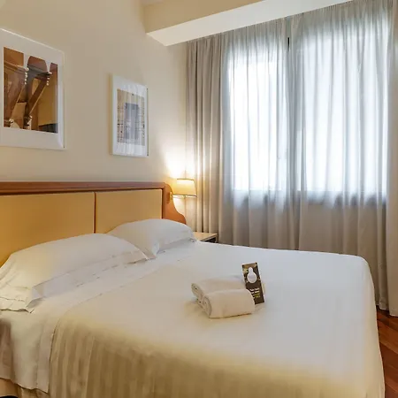 מלון Pitti Palace Al Ponte Vecchio 4*