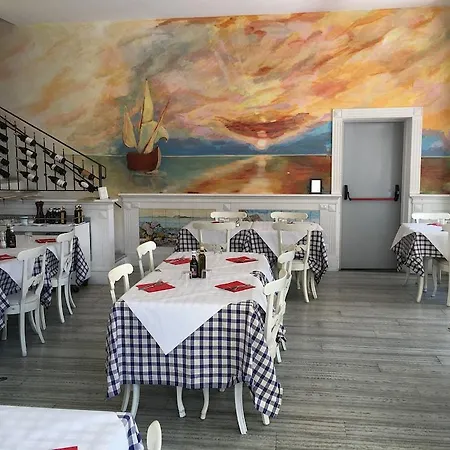 Alex Hotel