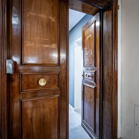 Yid Lamarmora Luxury Contemporary * Firenze