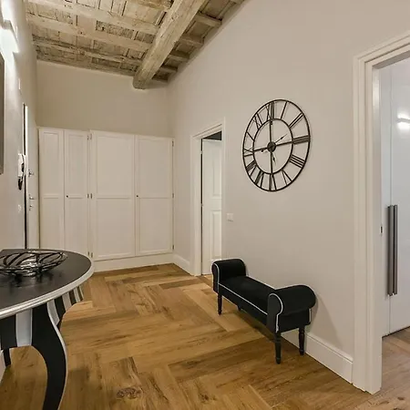 Pitti Flat - Belcanto Apartment