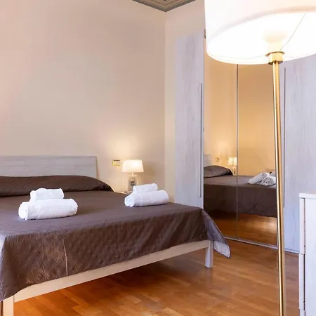 Santo Spirito Luxury Apartment Florence