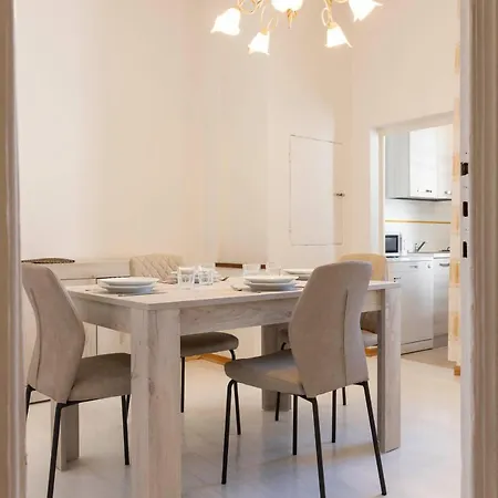Santo Spirito Luxury Apartment