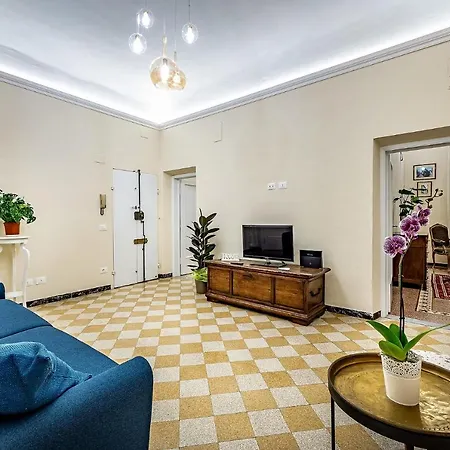 Brunelli Apartment Florence