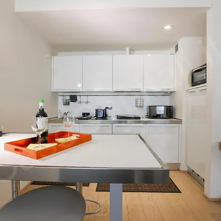 Apartment Caseospitali - Maison Dolcevita Elegante Bilocale A Due Passi Dall'arno