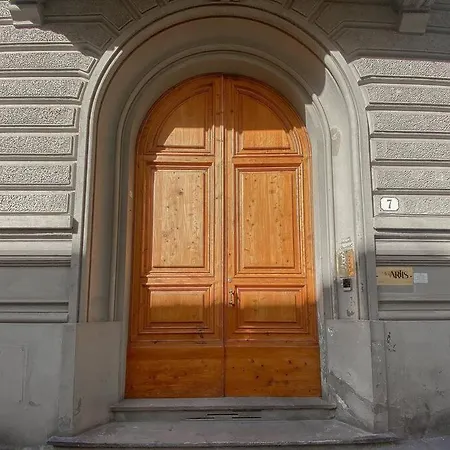 Zara Apartment Florence