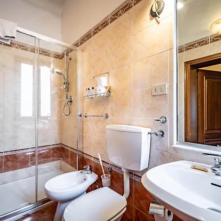 Katti House - Florence's Center بيت ضيافة فلورنس