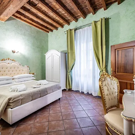 Katti House - Florence's Center