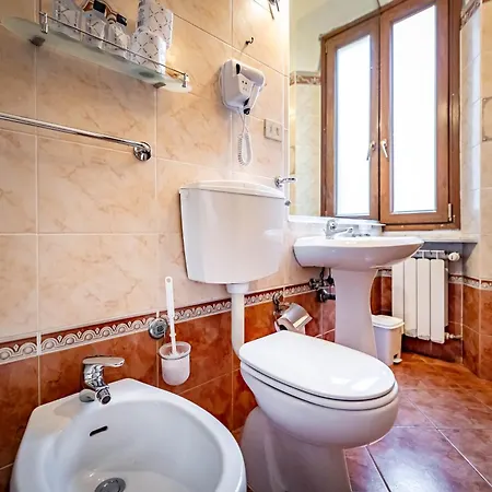 Katti House - Florence's Center 2*