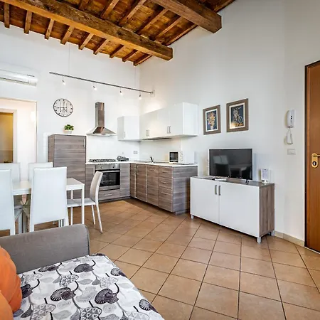 Roommo Beccaria Apartment