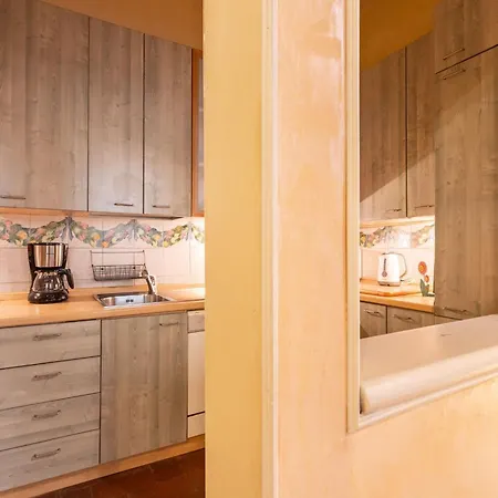 Antonino By Halldis Apartment