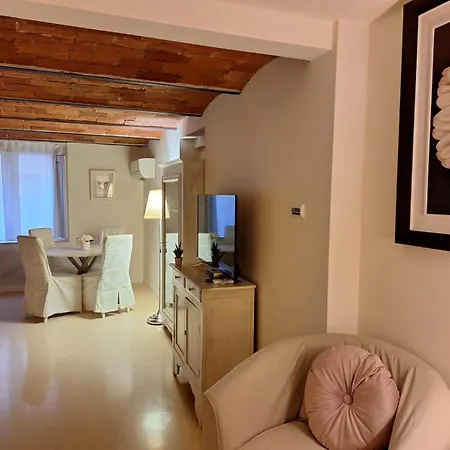 Cozy & Charming Florentine Hideaway By Oteego Appartamento