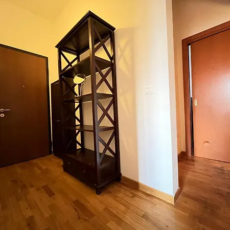Casa Vacanze Aj Apartment *