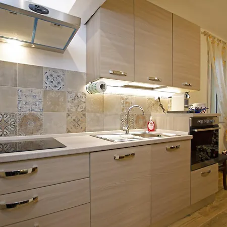 Apartment Casina Valentina - Happy