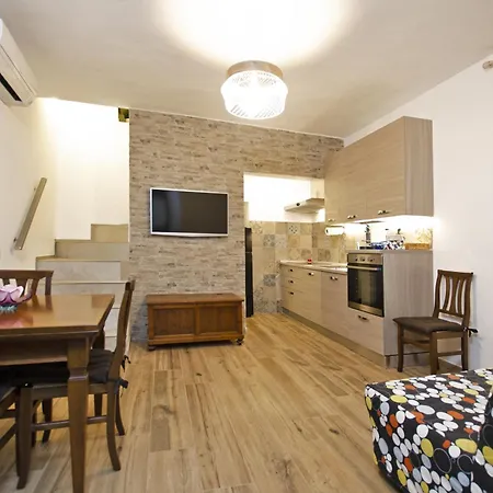 Casina Valentina - Happy Apartment Florence