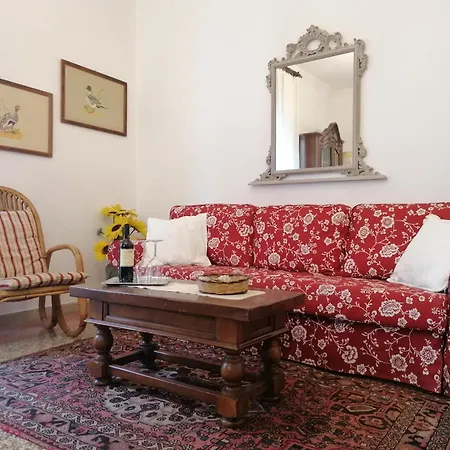 Old 1930 Apartment