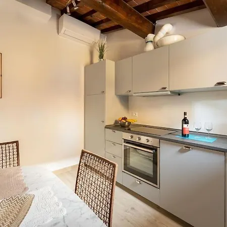 Keys Of Italy - Maytreya - Albero 2 - Train Station Two Bedroom Flat 2nd Floor Florence