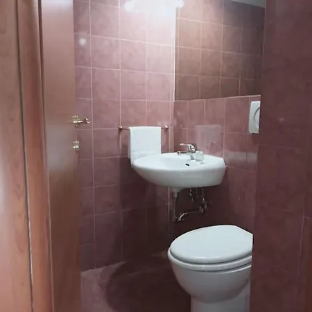 Nazionale B - Two Bedrooms Nearby Central Station Florence