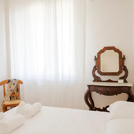 Casa Ari - Bright And Spacious Flat With Terrace * Florence