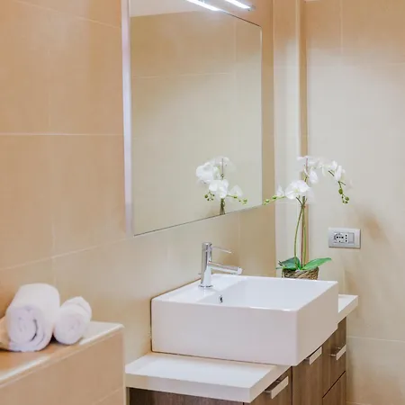 Casa Ari - Bright And Spacious Flat With Terrace Apartment *