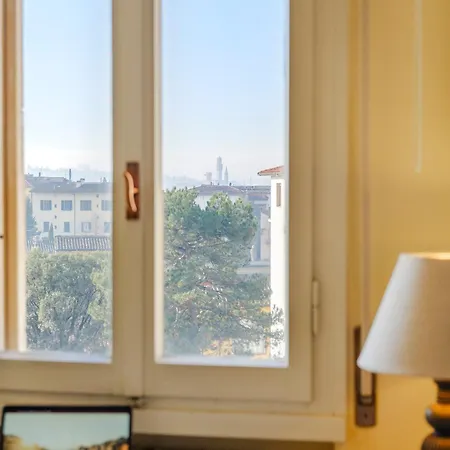Casa Ari - Bright And Spacious Flat With Terrace Florence