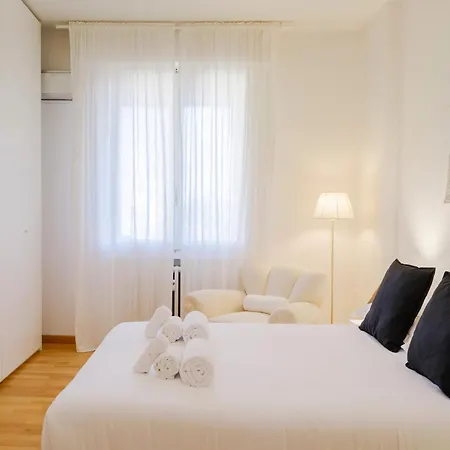 Casa Ari - Bright And Spacious Flat With Terrace *