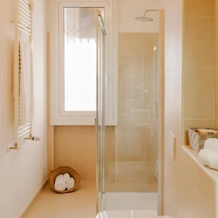 Casa Ari - Bright And Spacious Flat With Terrace * Florence